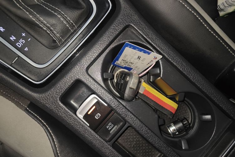 大众 高尔夫 2019款 280TSI DSG R-Line型 国VI中控内饰7001