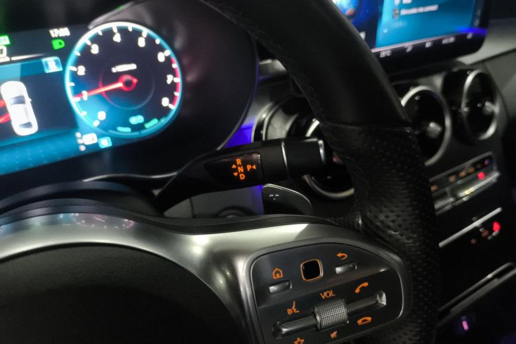 奔驰C级 2020款 改款 C 260 L 运动版中控内饰18