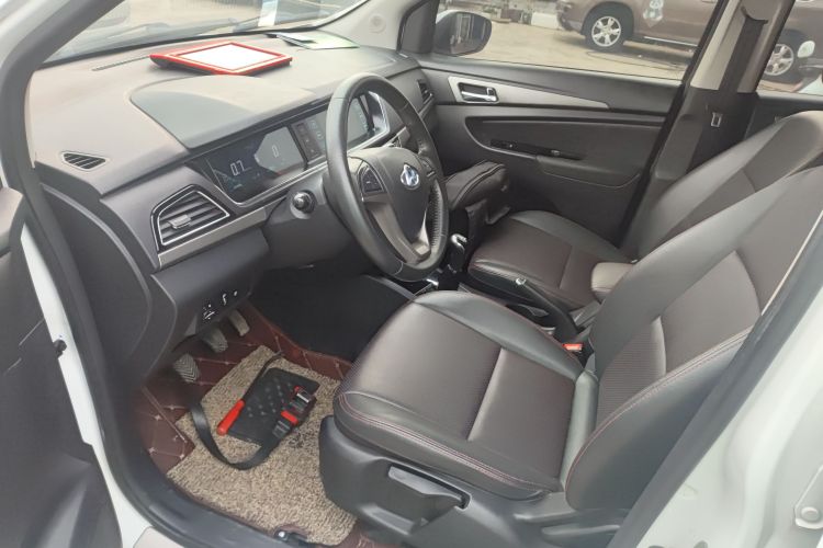 长安凯程 长安欧尚A600 2017款 1.5L 手动豪华型中控内饰20