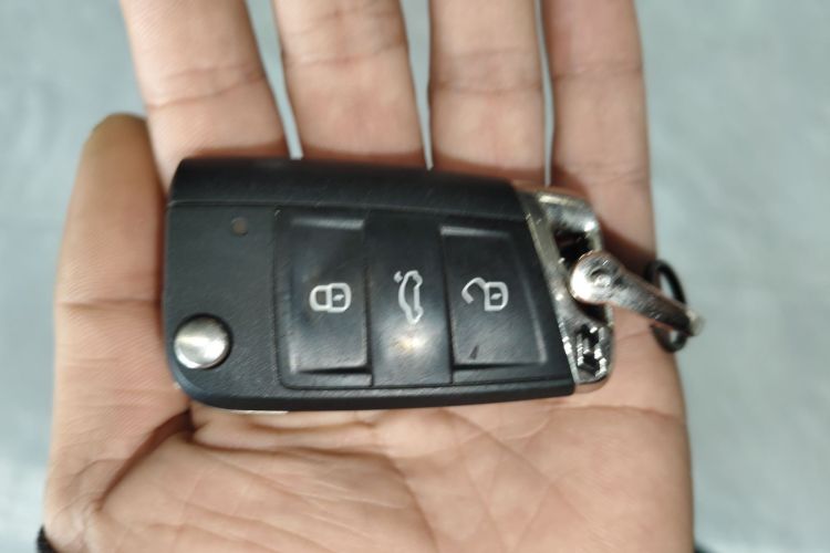 大众 高尔夫 2019款 280TSI DSG豪华型 国VI中控内饰11