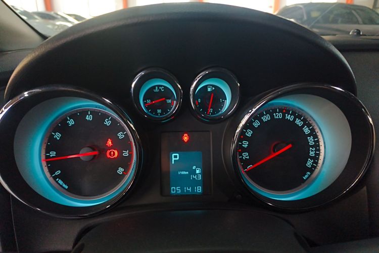 别克 英朗 2014款 XT 1.6T 自动时尚运动版局部细节14