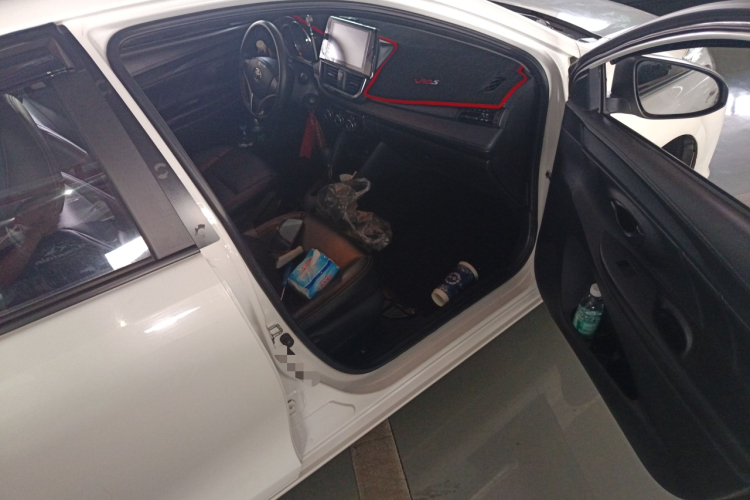 丰田 威驰FS 2021款 1.5L CVT锋驰版局部细节9005