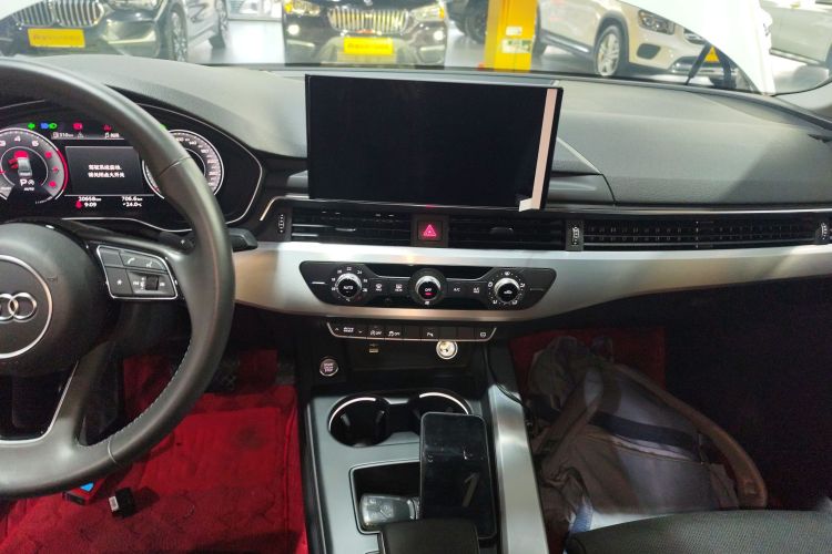 奥迪A4L 2020款 40 TFSI 时尚动感型中控内饰16