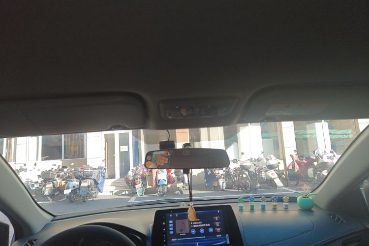 丰田 威驰FS 2021款 1.5L CVT锋驰版中控内饰22