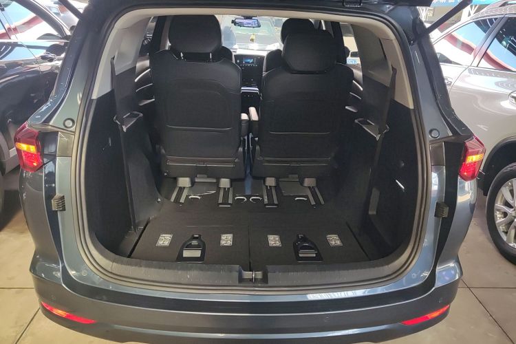 五菱汽车 五菱凯捷 2020款 1.5T CVT尊贵型机舱底盘23