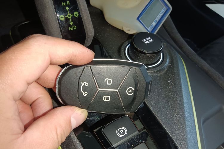 领克03 2022款 03+ 2.0TD 自动驭风版中控内饰7001