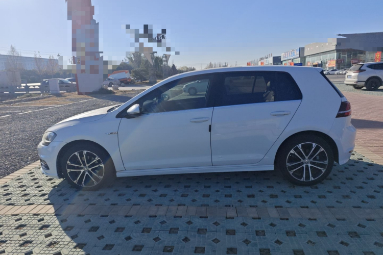 大众 高尔夫 2016款 1.4TSI 自动R-Line车身外观4