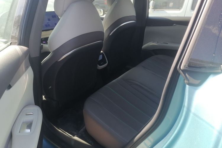 深蓝汽车 深蓝L07 2025款 230Ultra乾崑智驾ADS SE增程版中控内饰21