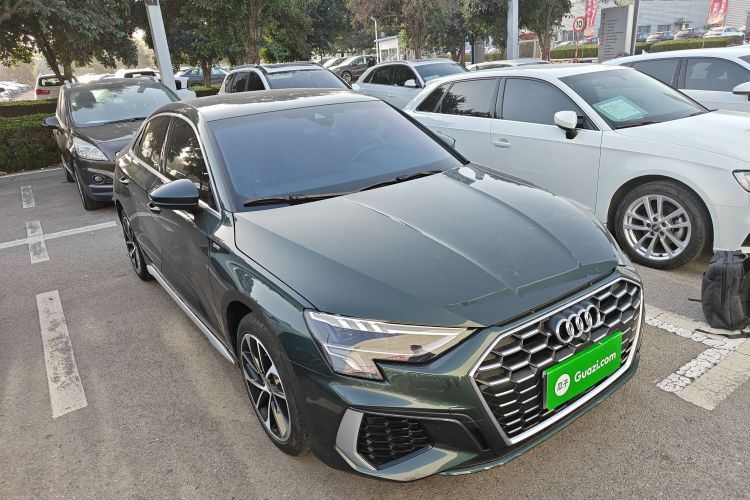奥迪A3 2021款 A3L Limousine 35 TFSI 进取运动型车身外观3