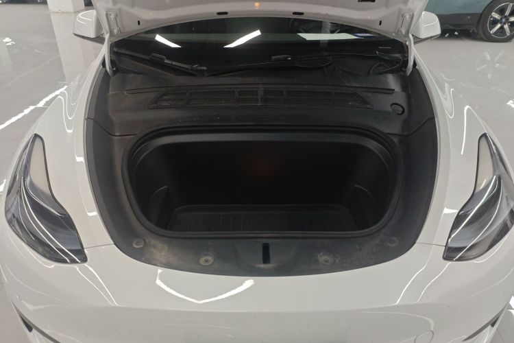 特斯拉 Model Y 2022款 改款 后轮驱动版机舱底盘24