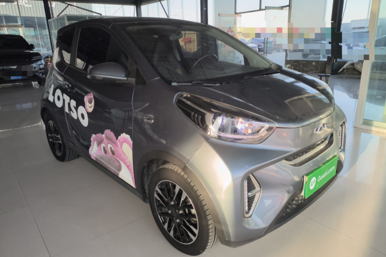 奇瑞 小蚂蚁 2022款 改款 甜粉款 半糖版 磷酸铁锂 30.7kWh 30kW 301km车身外观3