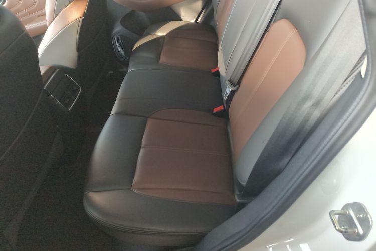 东风风神AX7 2018款 1.6T 自动豪华型特供版中控内饰7004