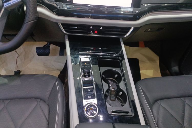 大众 途昂 2024款 380TSI 四驱尊崇豪华版中控内饰18