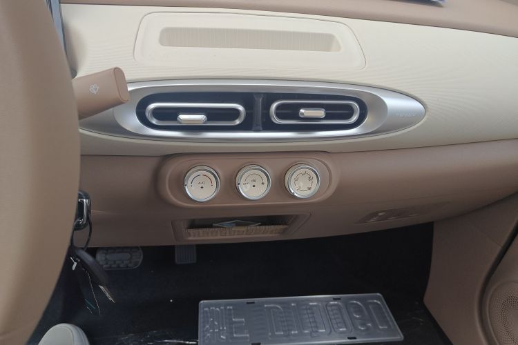 五菱汽车 宏光MINIEV 2025款 四门版 进阶款局部细节16