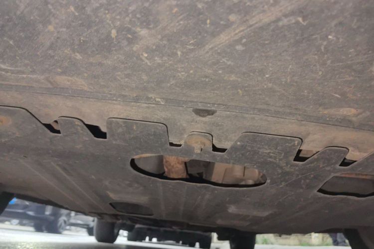 大众 朗逸 2011款 1.6L 自动品雅版局部细节9008