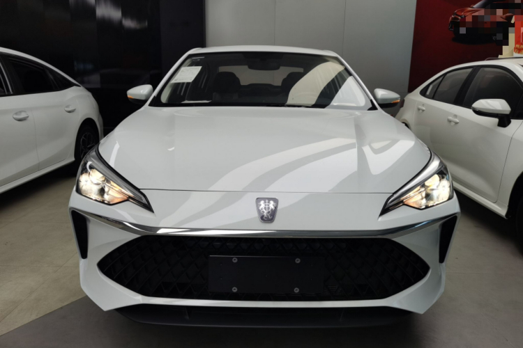 荣威i5 2023款 1.5L CVT豪华版车身外观2