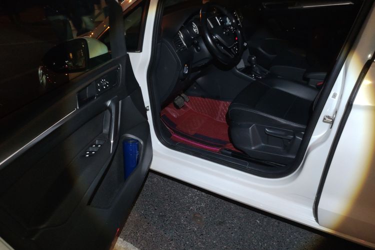 大众 高尔夫·嘉旅 2019款 280TSI 自动好奇型 国V中控内饰20