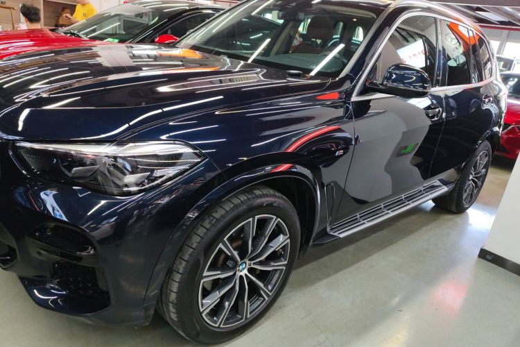 宝马X5(进口) 2022款 xDrive30i M运动套装车身外观4