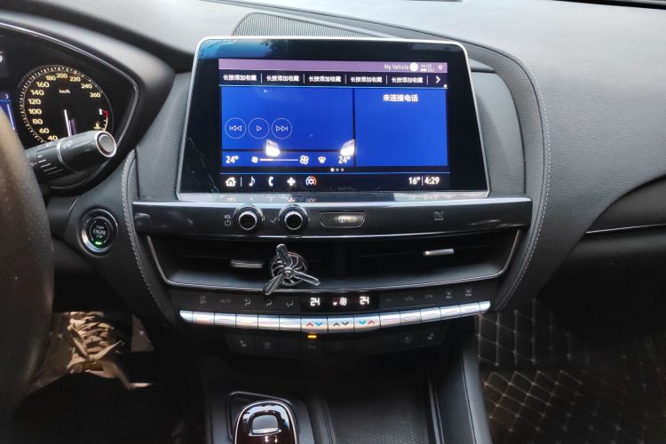 凯迪拉克CT5 2020款 改款 28T 领先运动型中控内饰16