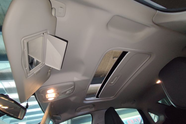 标致308 2016款 1.6L 自动豪华版局部细节22