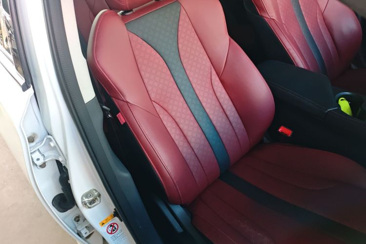 长安 逸动 2021款 PLUS 蓝鲸NE 1.4T GDI DCT旗舰型局部细节41