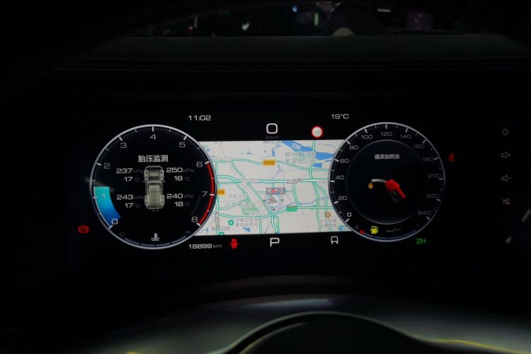 坦克300 2023款 2.0T 铁骑02中控内饰14