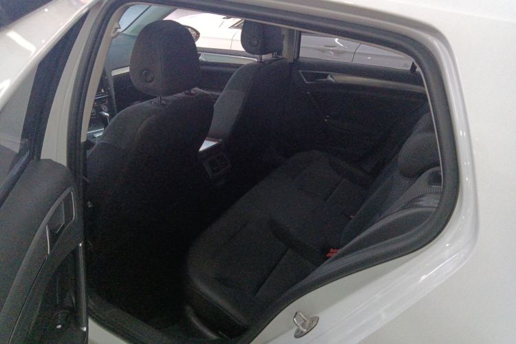 大众 高尔夫 2019款 280TSI DSG舒适型 国VI中控内饰21