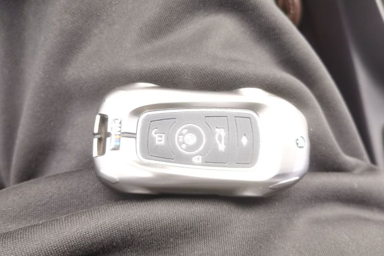 宝马3系 2015款 320Li 时尚型中控内饰11