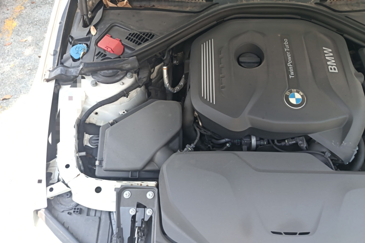 宝马3系 2017款 320Li M运动型局部细节9002