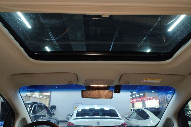 别克GL8 2021款 陆上公务舱 652T 尊贵型局部细节22