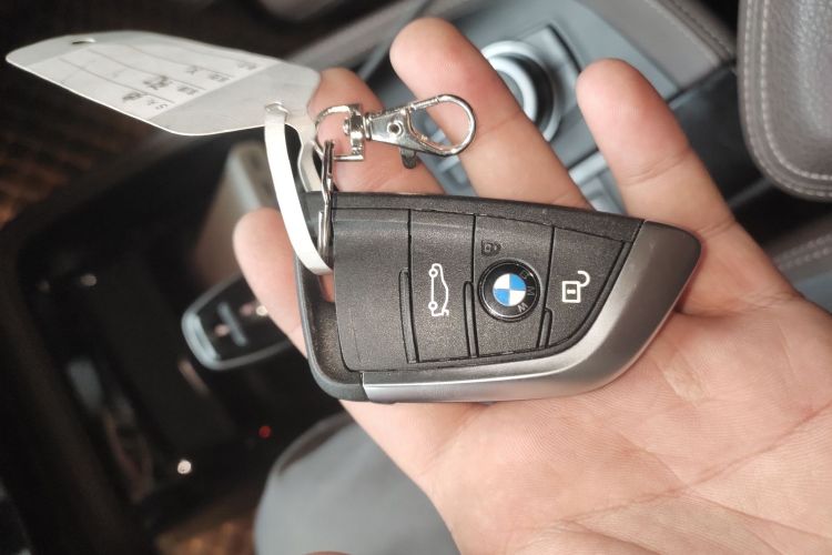 宝马X1 2020款 sDrive20Li 尊享型中控内饰11