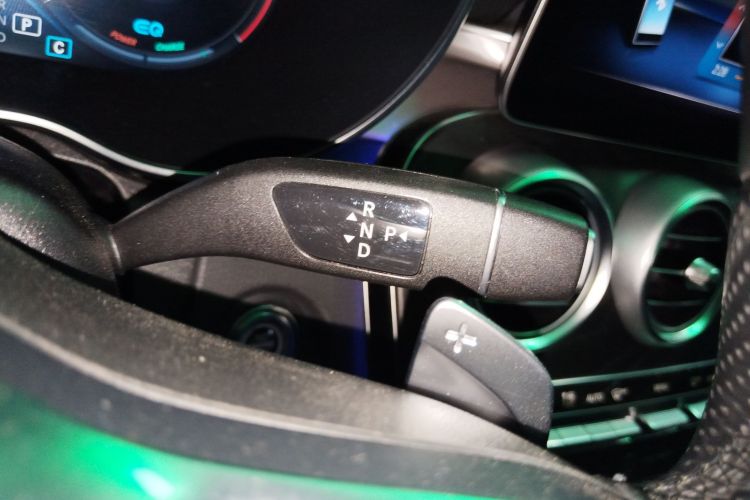 奔驰C级(进口) 2021款 C 260 轿跑车局部细节18