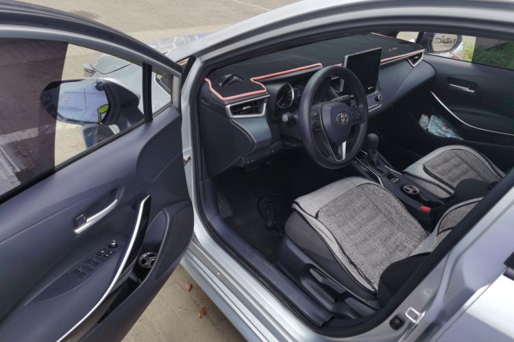 丰田 雷凌 2022款 双擎 1.8H E-CVT豪华版中控内饰7002