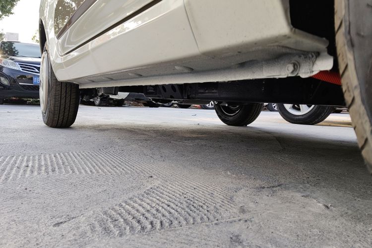 奔腾小马 2026款 222km 闪耀马局部细节9001