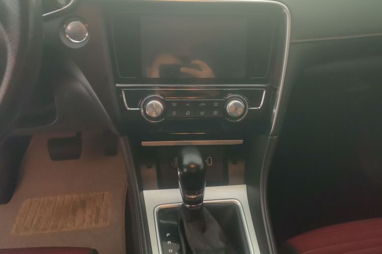 名爵 MG6 2019款 20T 自动星辉版局部细节16