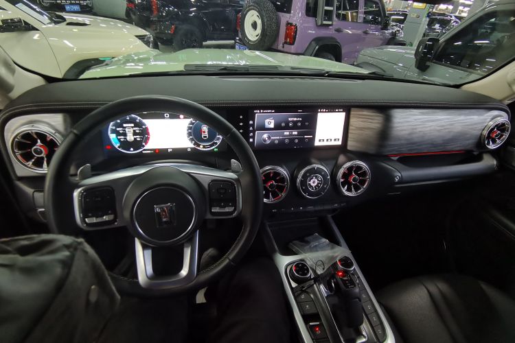 坦克300 2023款 2.0T 铁骑02中控内饰12