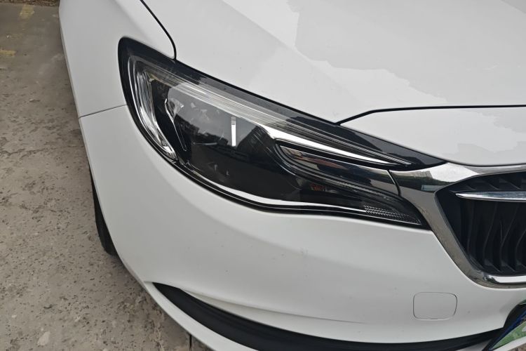 别克 英朗 2021款 典范 1.5L 自动精英型车身外观8