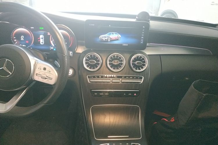奔驰C级 2020款 C 260 L 运动版局部细节16
