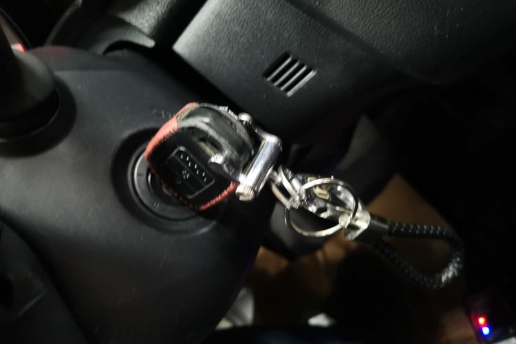 本田 飞度 2018款 1.5L CVT舒适天窗版中控内饰11