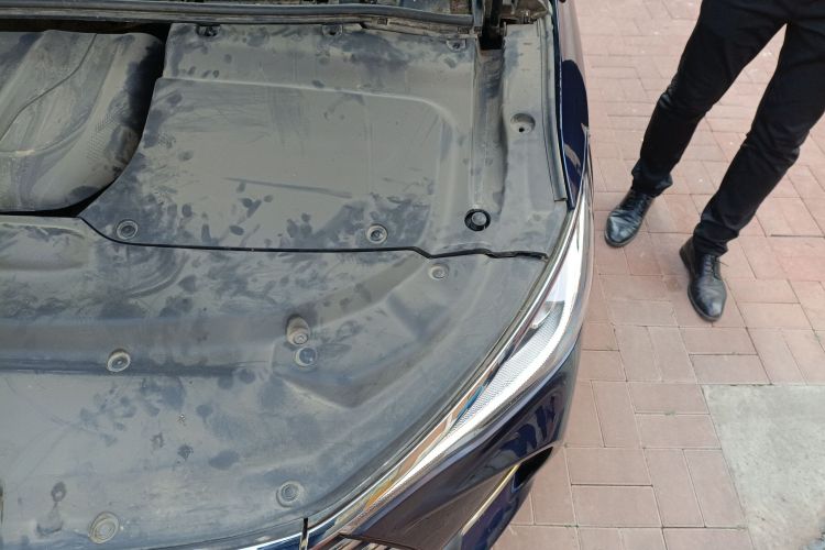 比亚迪 宋MAX 2018款 1.5T 自动智联豪华型 6座局部细节9007