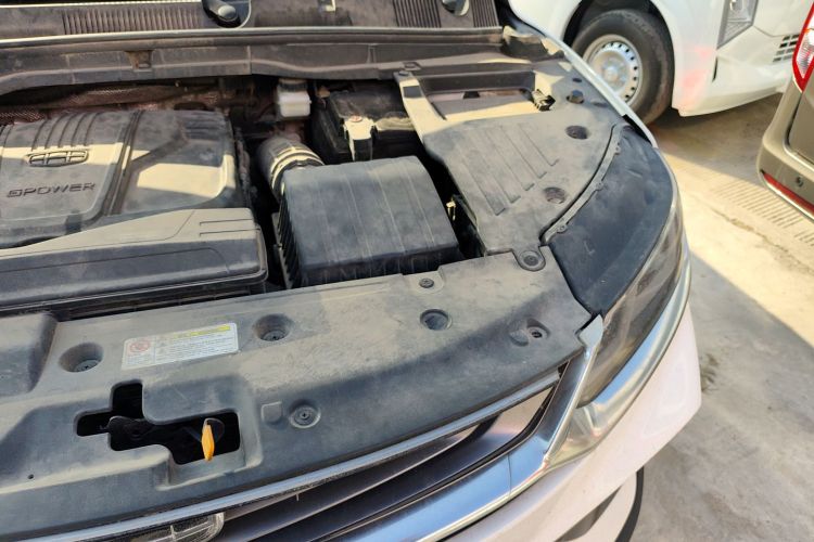 吉利汽车 缤越 2019款 260T DCT骑士 国VI机舱底盘26