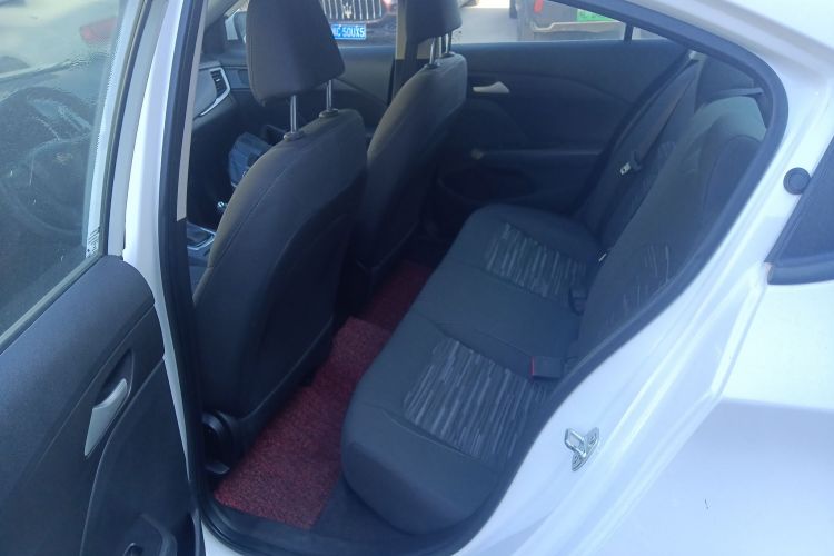 雪佛兰 科沃兹 2019款 320 自动欣享天窗版中控内饰21