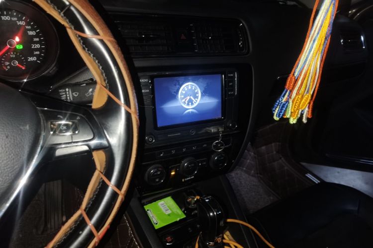 大众 速腾 2018款 280TSI DSG豪华型中控内饰16