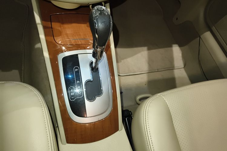 别克 凯越 2013款 1.5L 自动尊享型局部细节18