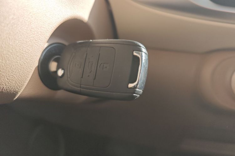 五菱汽车 宏光MINIEV 2025款 四门版 进阶款中控内饰11