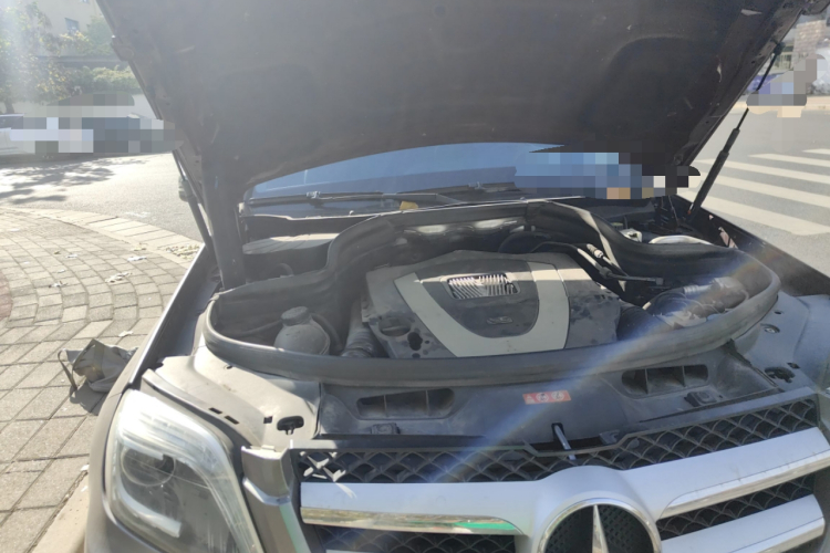 奔驰GLK级(进口) 2011款 GLK 300 4MATIC 动感型局部细节9006