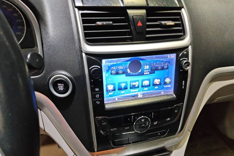 吉利汽车 帝豪 2014款 三厢 1.5L CVT精英型局部细节16