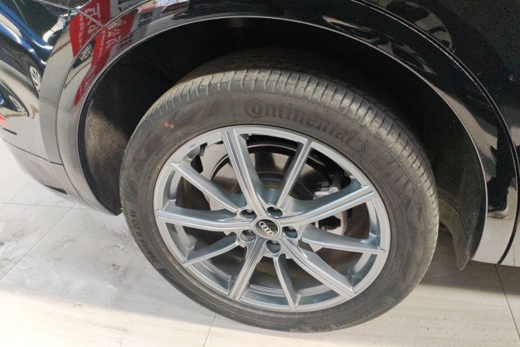 奥迪Q5L 2023款 40T 豪华动感型车身外观6008