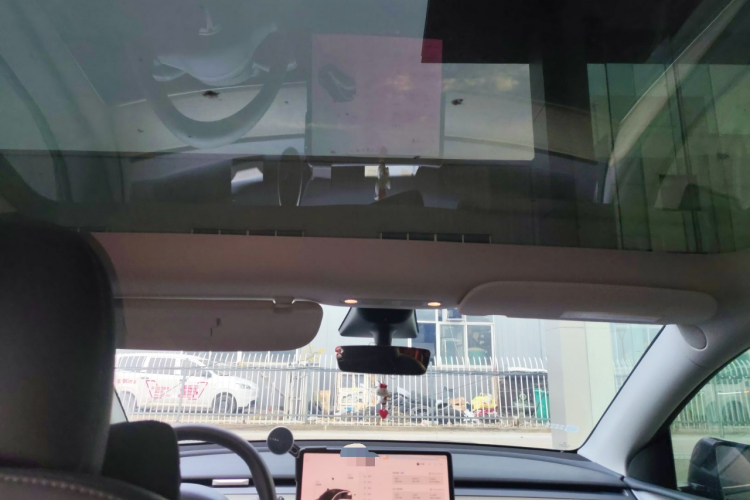 特斯拉 Model Y 2022款 改款 长续航全轮驱动版中控内饰22