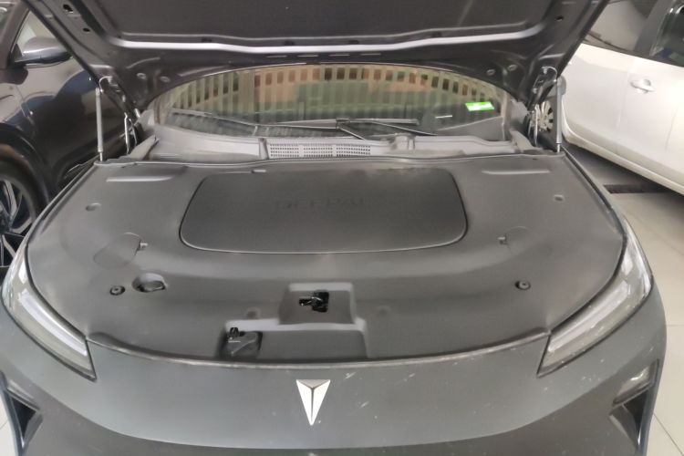 深蓝汽车 深蓝L07 2025款 300Ultra乾崑智驾ADS SE增程版局部细节24